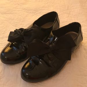 Cute and dressy black shoes